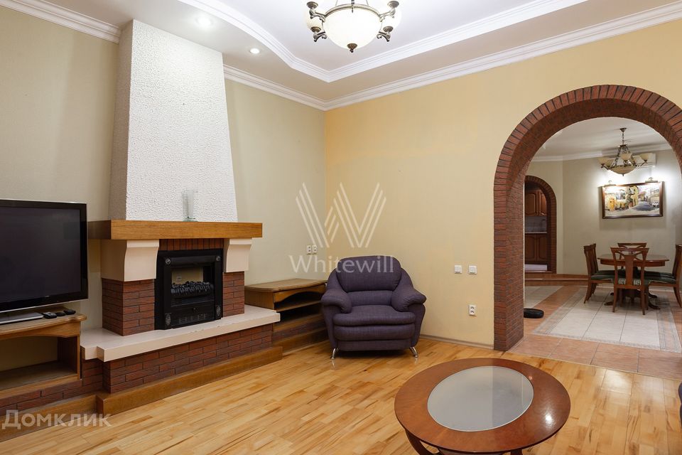 Сдаётся 4-комнатная квартира, 126 м²