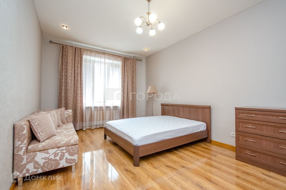 Сдаётся 2-комнатная квартира, 67.8 м²