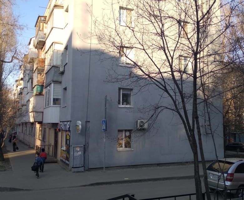 Продаётся 3-комнатная квартира, 43 м²
