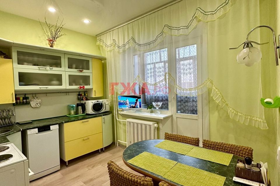 Продаётся 3-комнатная квартира, 84.6 м²