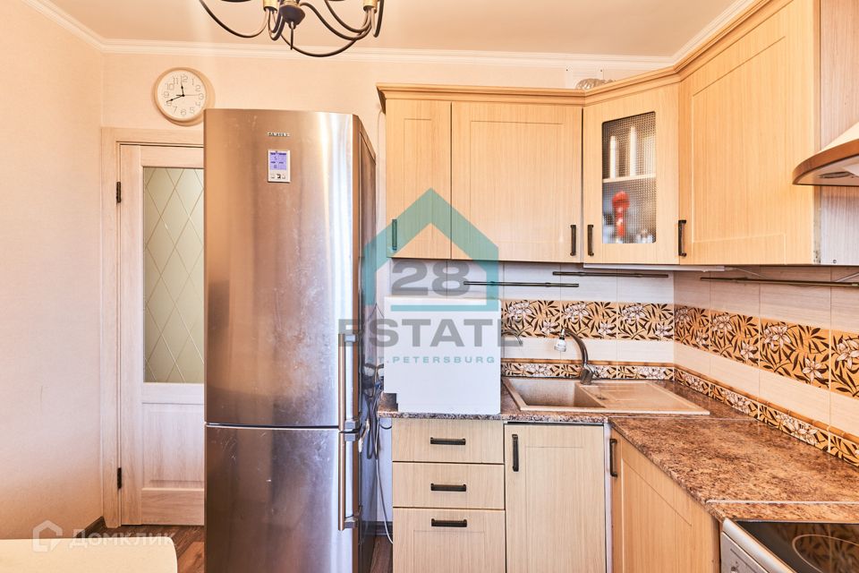 Продаётся 2-комнатная квартира, 58.8 м²
