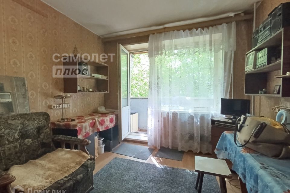 Продаётся комната в 2-комн. квартире, 18 м²
