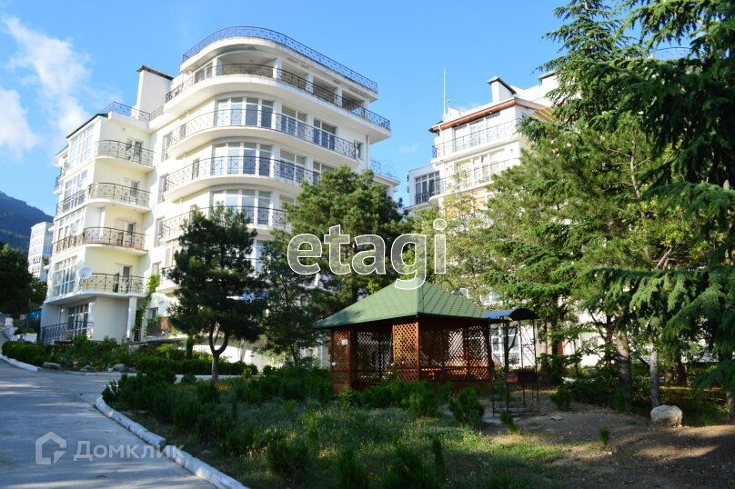 Продаётся 3-комнатная квартира, 60 м²