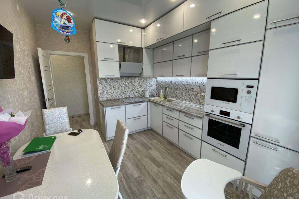 Продаётся 2-комнатная квартира, 56.3 м²