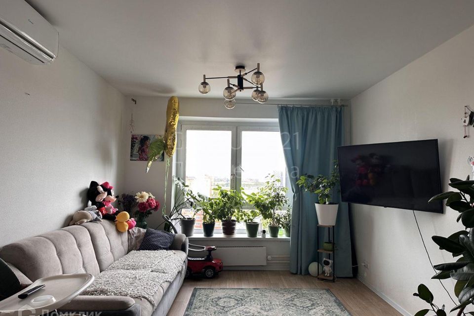 Продаётся 2-комнатная квартира, 55.6 м²