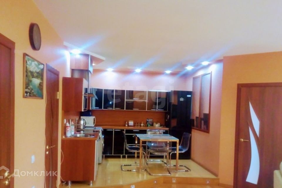 Продаётся 2-комнатная квартира, 78.5 м²