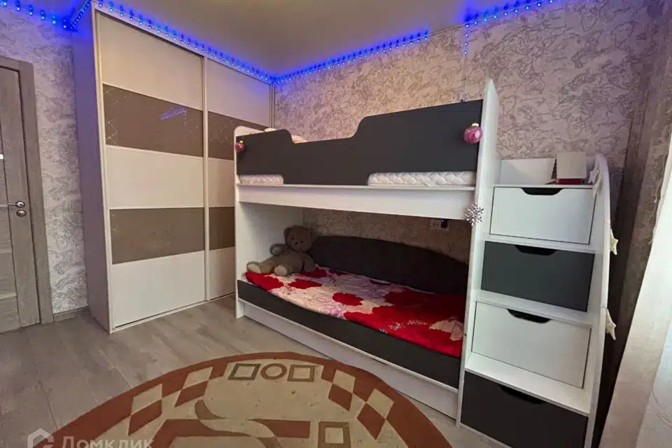 Продаётся 3-комнатная квартира, 60.1 м²