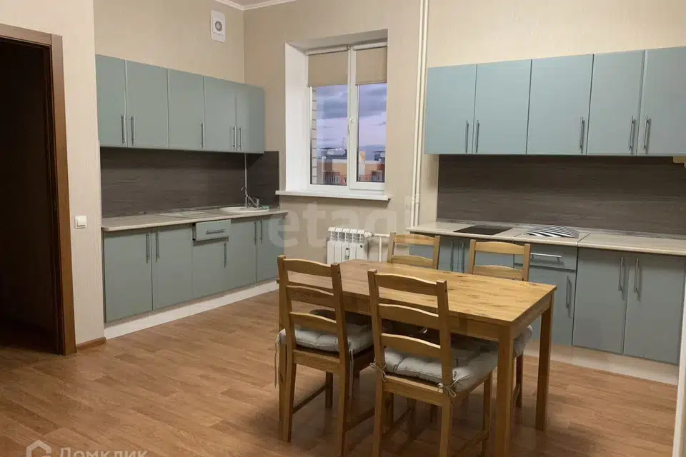 Продаётся 3-комнатная квартира, 103 м²