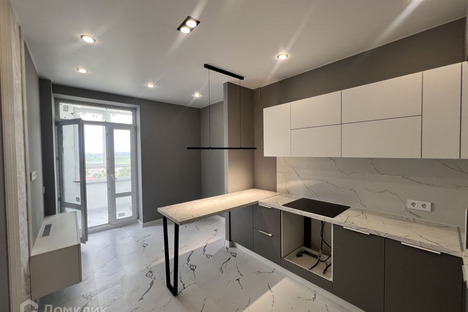 Продаётся 1-комнатная квартира, 41.8 м²