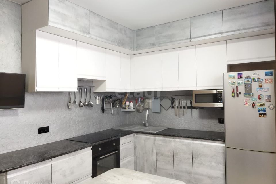 Продаётся 2-комнатная квартира, 63.8 м²