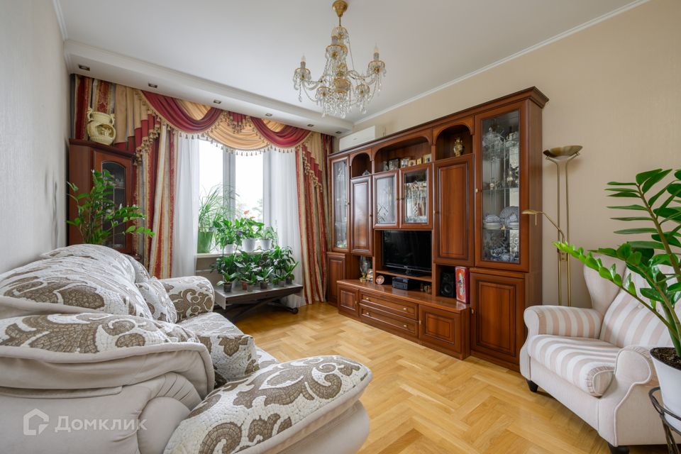 Продаётся 3-комнатная квартира, 82 м²