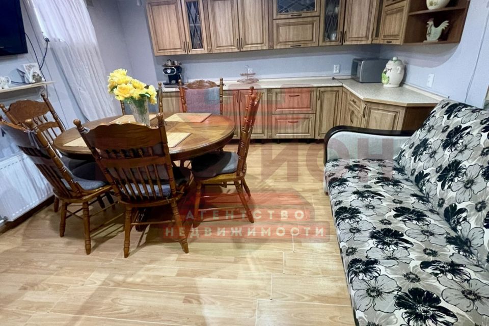 Продаётся 2-этажный дом, 148 м²