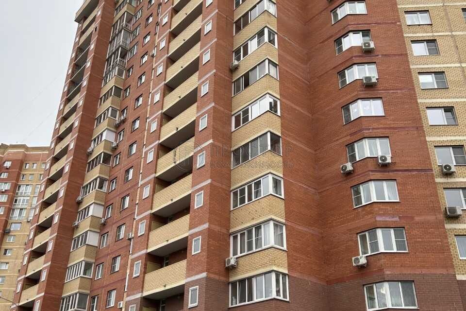 Продаётся 1-комнатная квартира, 50.3 м²