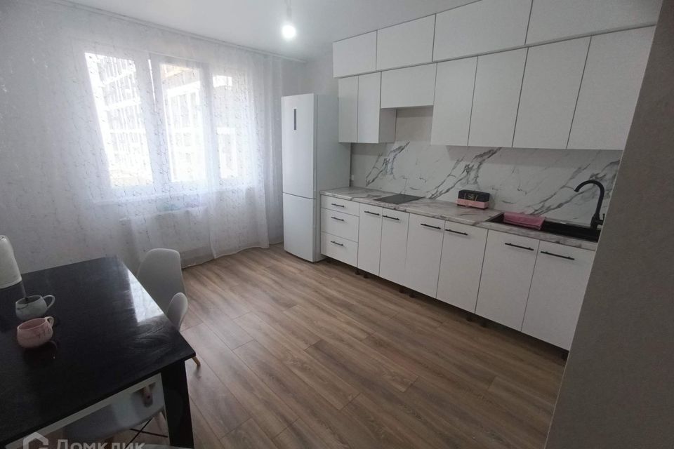 Сдаётся 3-комнатная квартира, 82 м²