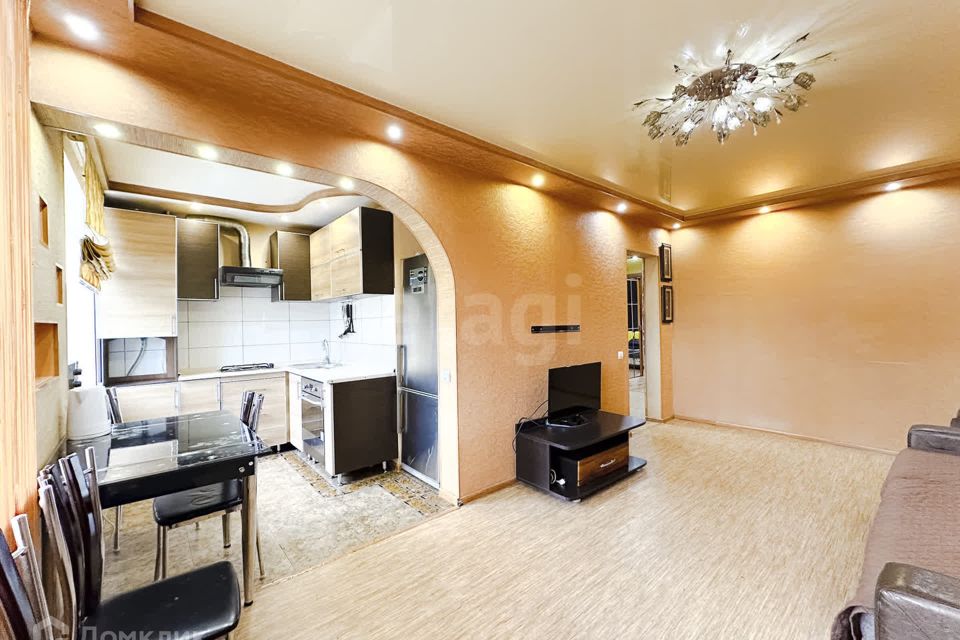 Продаётся 3-комнатная квартира, 60.4 м²