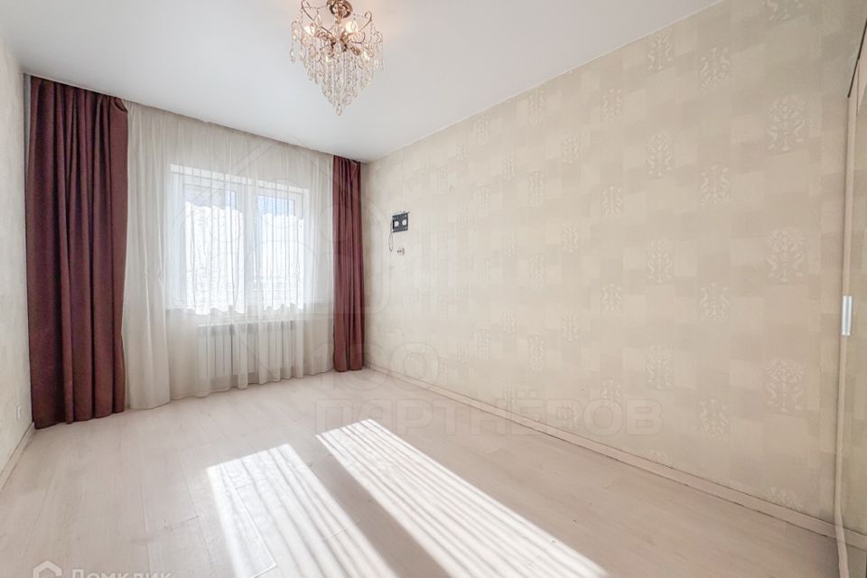 Продаётся 1-комнатная квартира, 42 м²