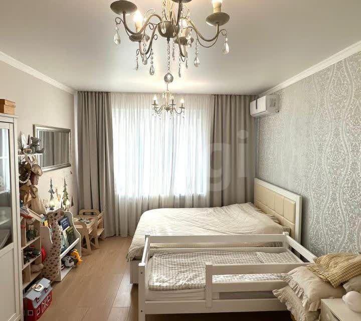 Продаётся 1-комнатная квартира, 41 м²