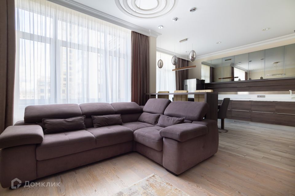 Сдаётся 3-комнатная квартира, 97 м²