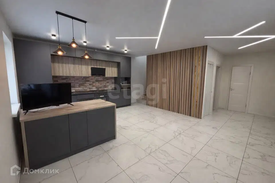 Продаётся 2-этажный дом, 108 м²