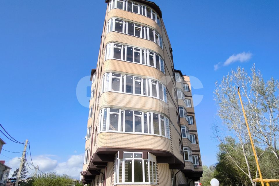 Продаётся 2-комнатная квартира, 70.4 м²