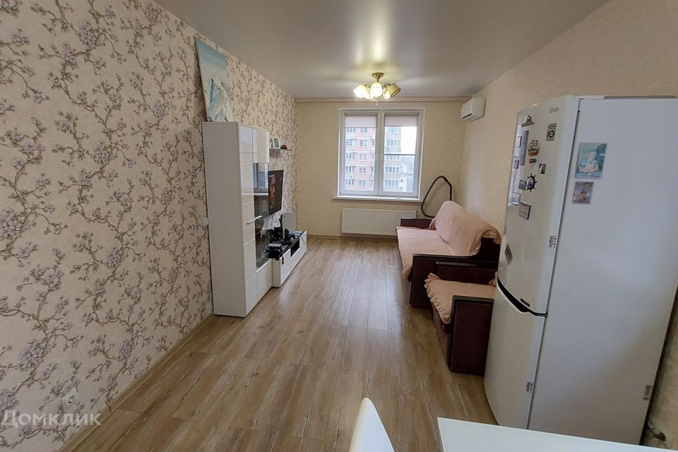 Продаётся 1-комнатная квартира, 43 м²