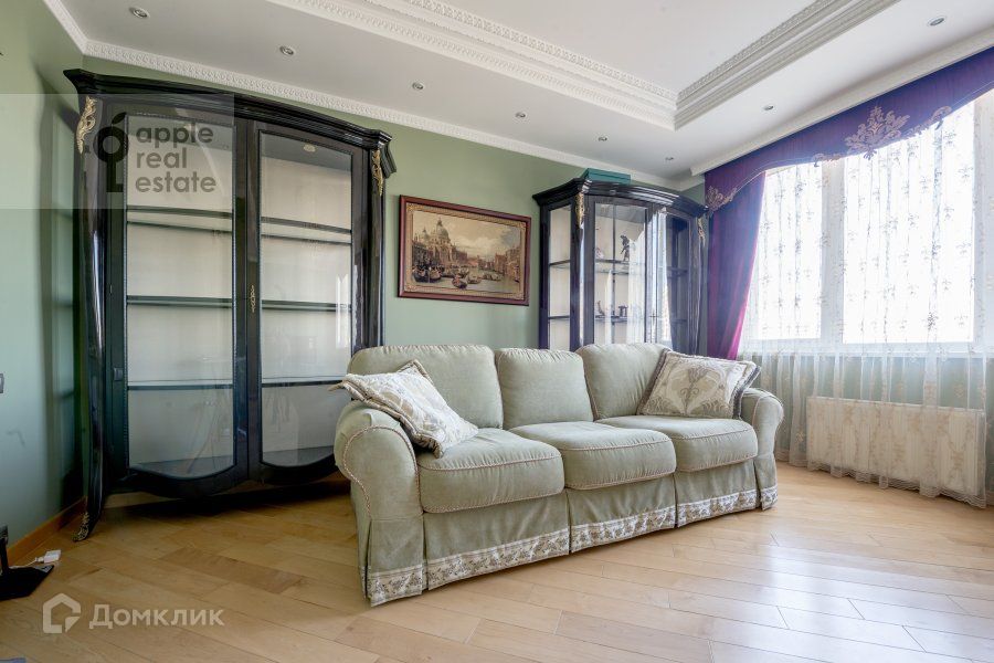 Сдаётся 3-комнатная квартира, 136 м²