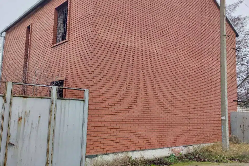 Продаётся 2-этажный дом, 200 м²