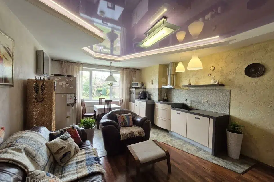Продаётся 2-комнатная квартира, 70.4 м²