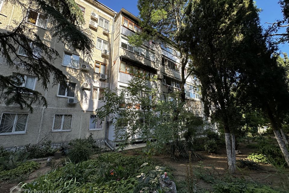 Продаётся 1-комнатная квартира, 41 м²