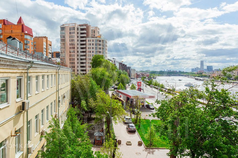 Продаётся 2-комнатная квартира, 80 м²