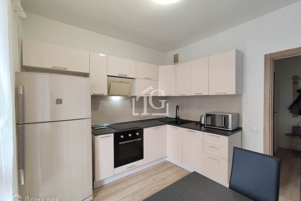Продаётся 1-комнатная квартира, 35.9 м²
