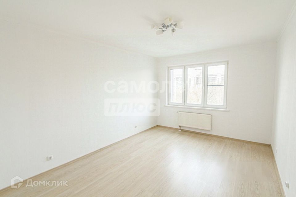 Продаётся 1-комнатная квартира, 41.3 м²