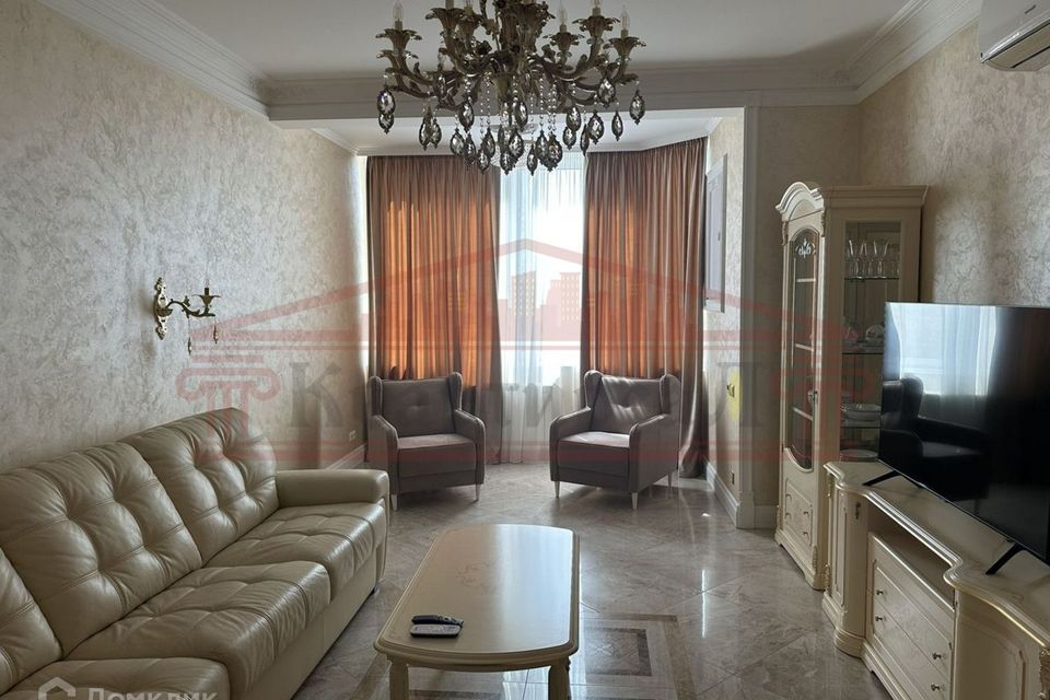 Сдаётся 3-комнатная квартира, 103 м²