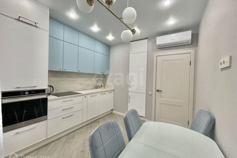 Продаётся 3-комнатная квартира, 74.2 м²