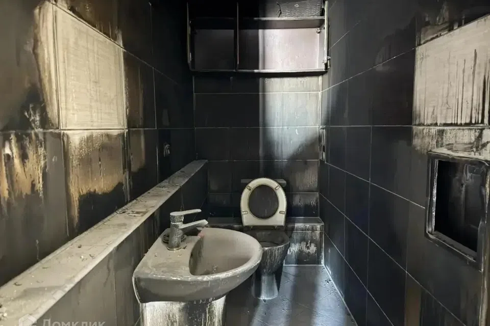 Продаётся 3-комнатная квартира, 125.7 м²