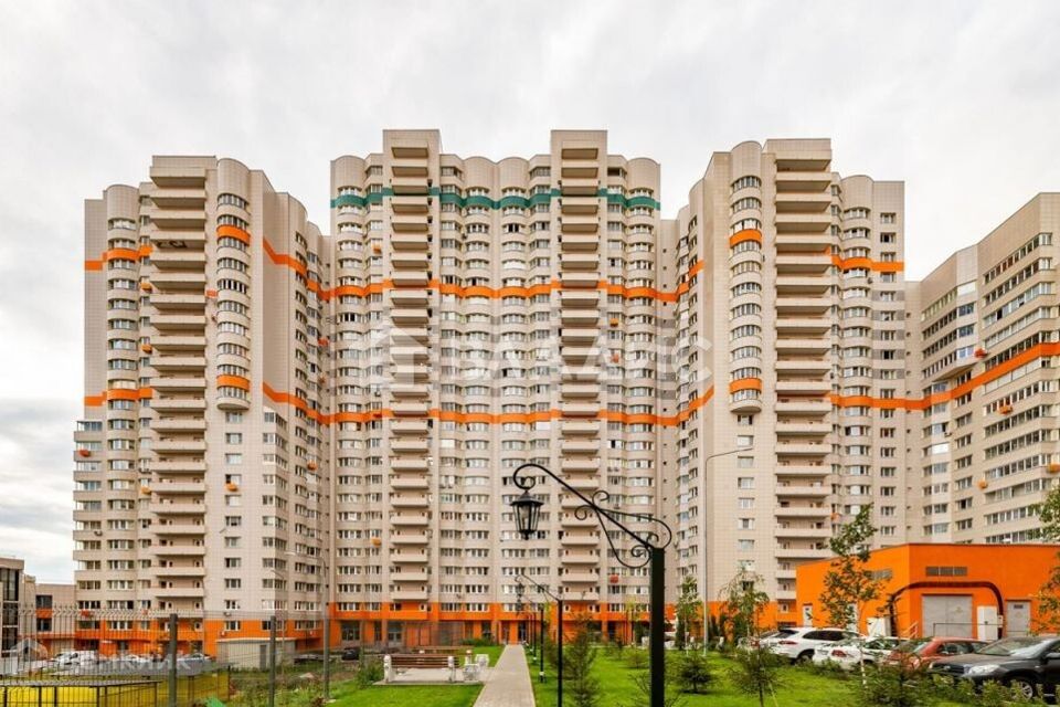 Продаётся 1-комнатная квартира, 51.6 м²