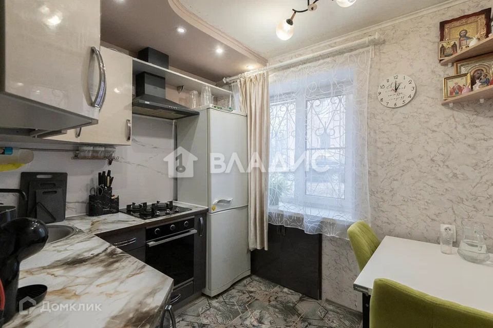 Продаётся 2-комнатная квартира, 42.8 м²