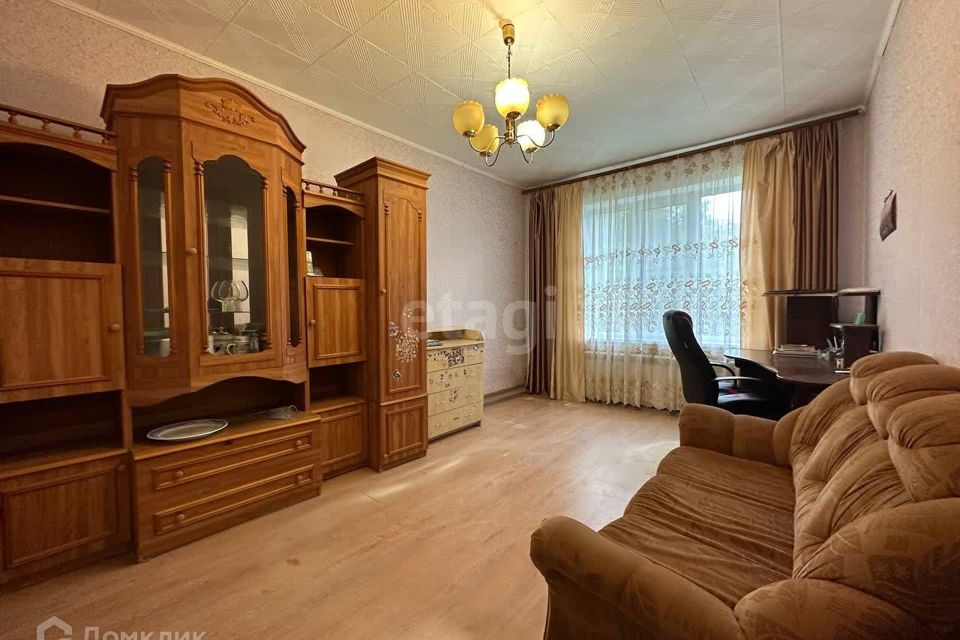 Продаётся 3-комнатная квартира, 61.7 м²