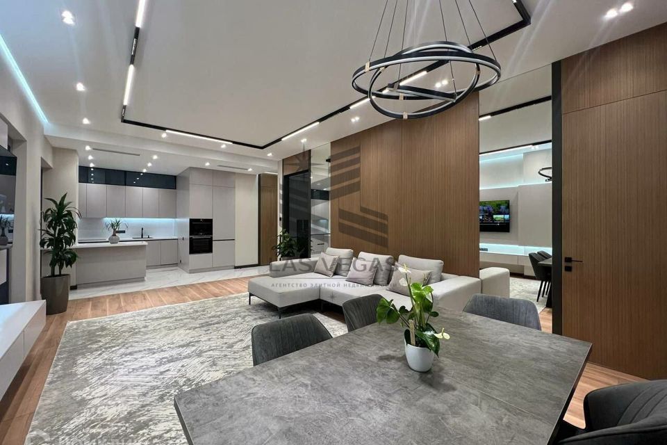 Сдаётся 2-комнатная квартира, 80 м²
