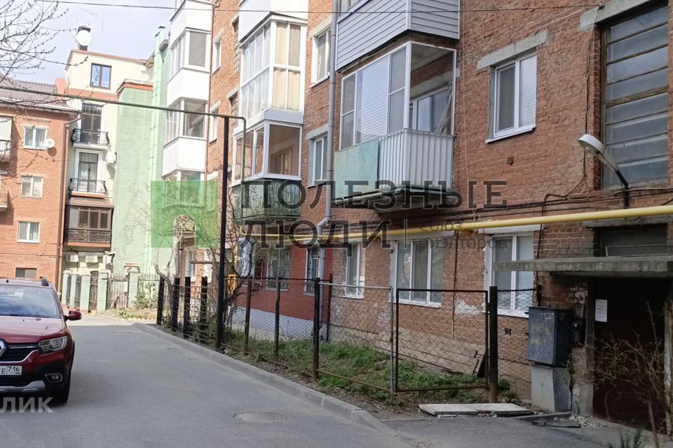 Продаётся 3-комнатная квартира, 41.5 м²