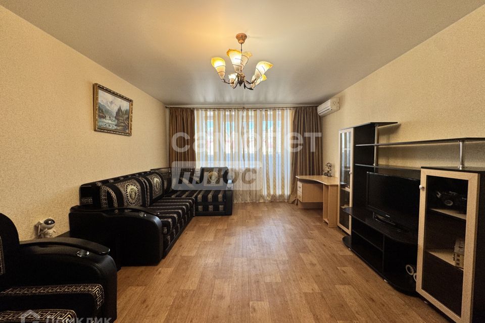 Продаётся 1-комнатная квартира, 51.66 м²