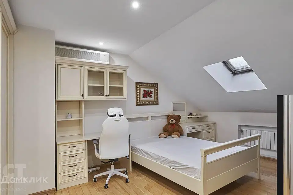 Продаётся 6-комнатная квартира, 435 м²