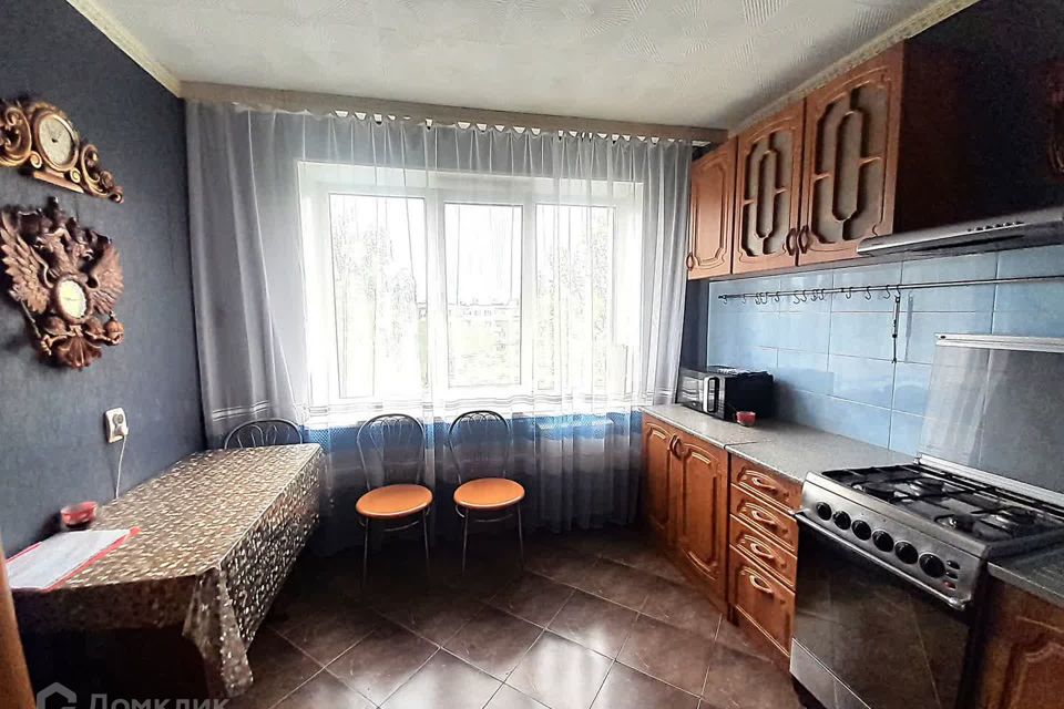 Продаётся 4-комнатная квартира, 77.5 м²