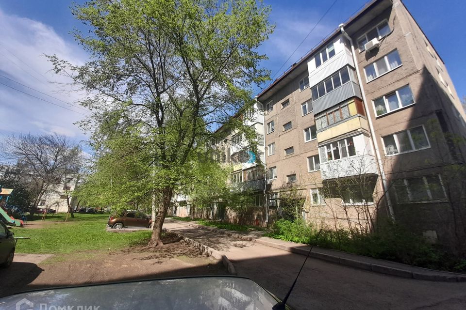 Продаётся 4-комнатная квартира, 62 м²