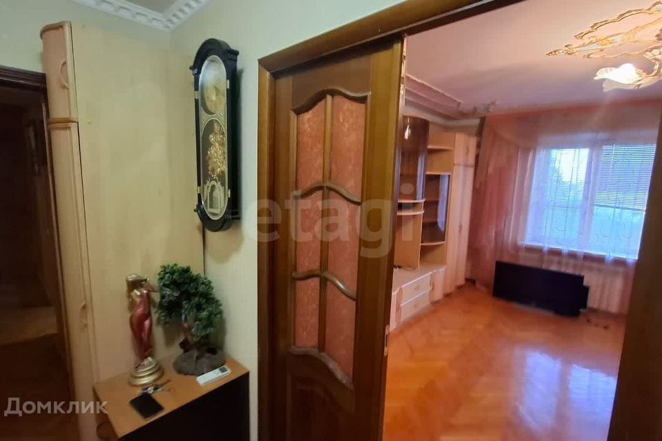 Продаётся 3-комнатная квартира, 65.5 м²