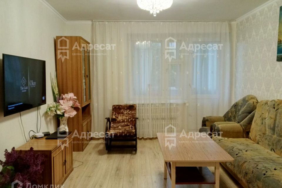 Продаётся 4-комнатная квартира, 73.8 м²