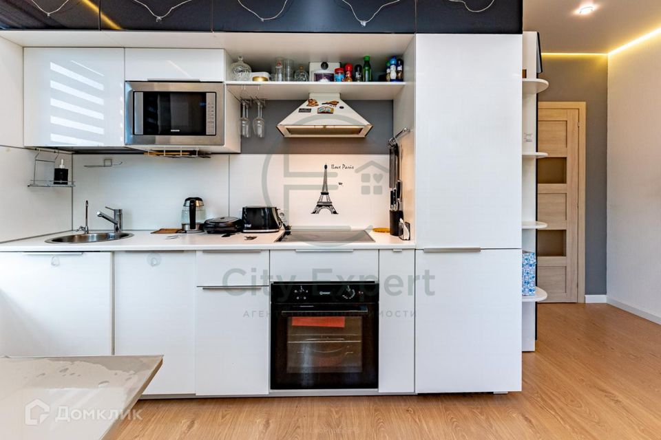 Продаётся 1-комнатная квартира, 42.2 м²