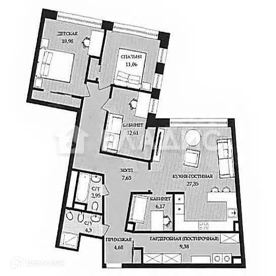 Продаётся 4-комнатная квартира, 118 м²