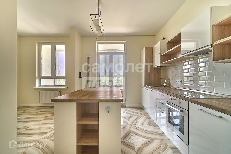 Продаётся 2-комнатная квартира, 67.99 м²