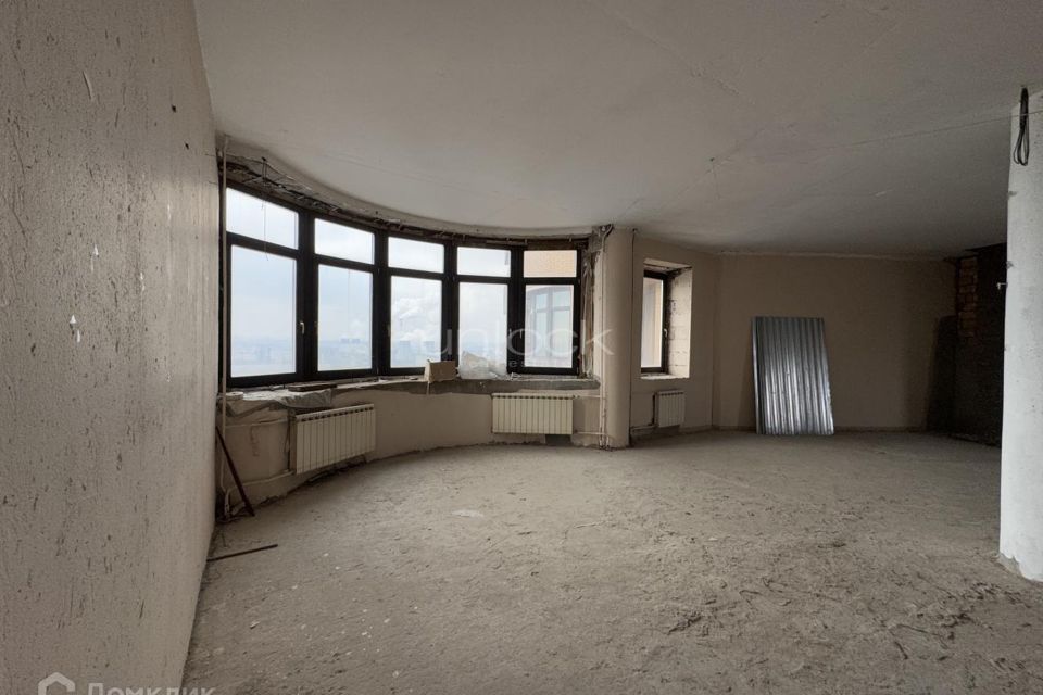 Продаётся 5-комнатная квартира, 158.9 м²